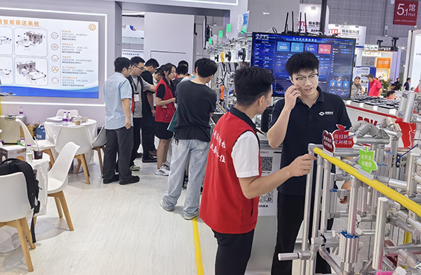 興千田上海展4
